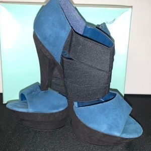 Jessica Simpson Karress Platform Heels